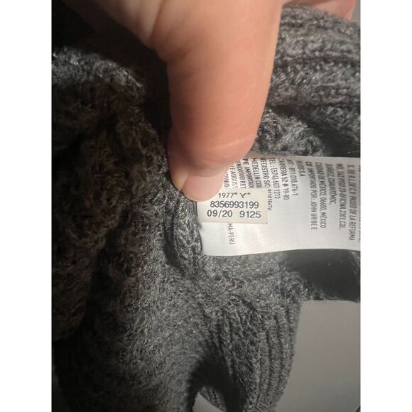 American Eagle Ribbed Knit Drop Shoulder Knit Side Slit Sweater Gray Size Large - Picture 6 of 7